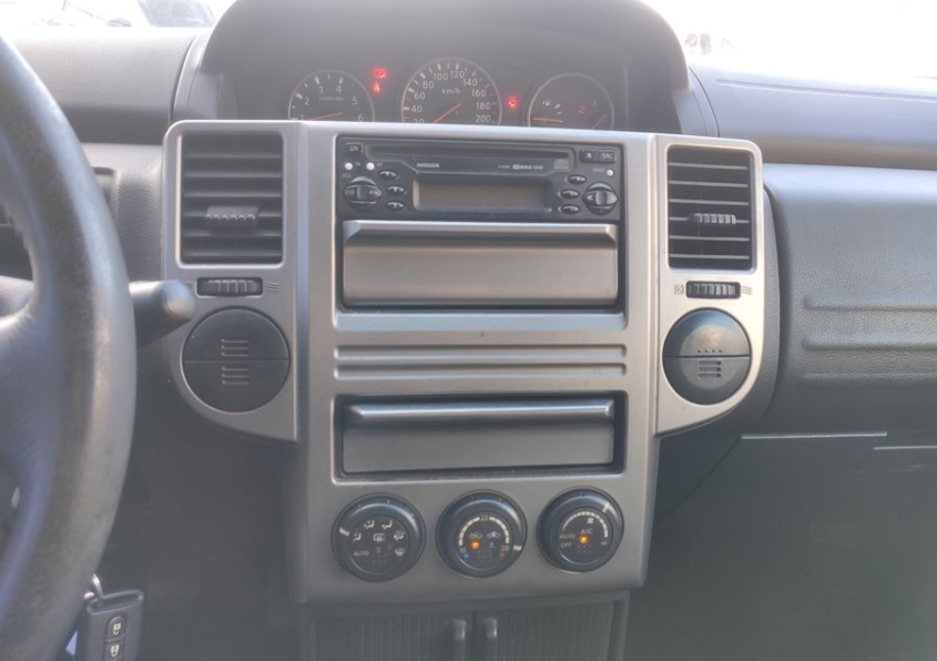 NISSAN XTRAIL 2.2 dCi COLUMBIA VERTEX 4×2