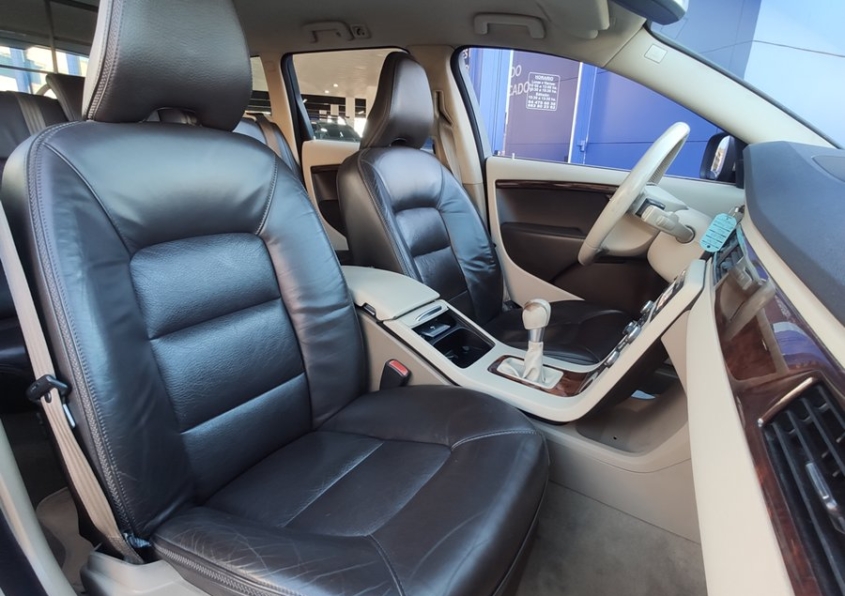 VOLVO XC70 D5 Summum