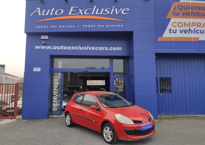 RENAULT Clio Confort Dynamique 1.2 16v