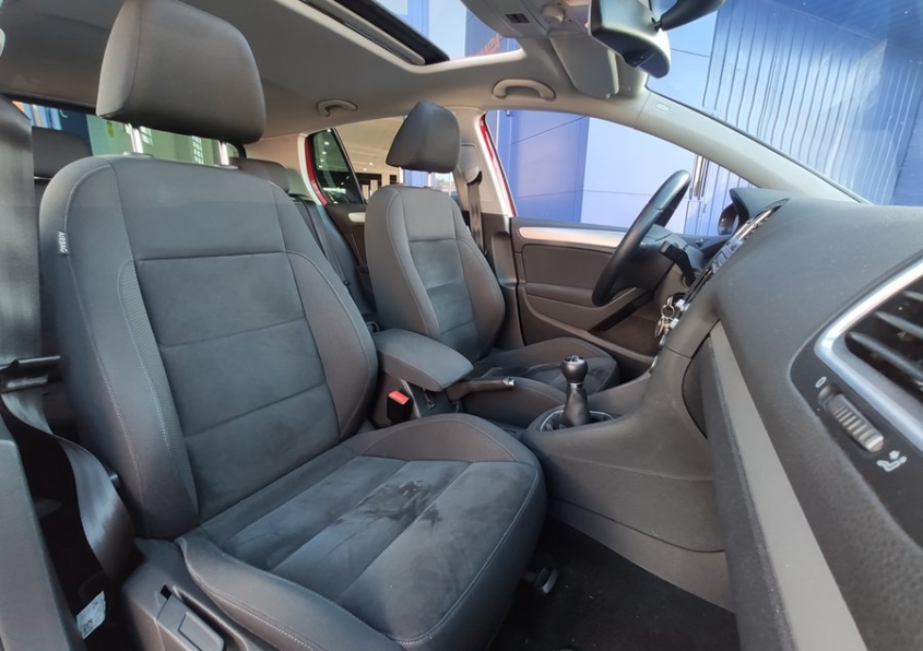 VOLKSWAGEN Golf 2.0 TDI 140cv Sport