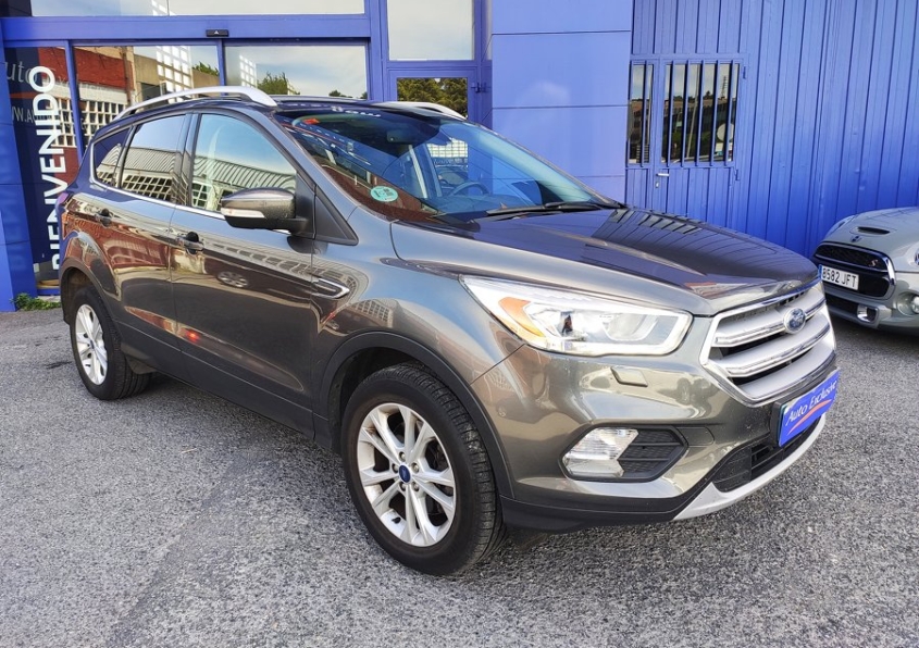 FORD Kuga 2.0 TDCi 150 4×4 ASS Titanium