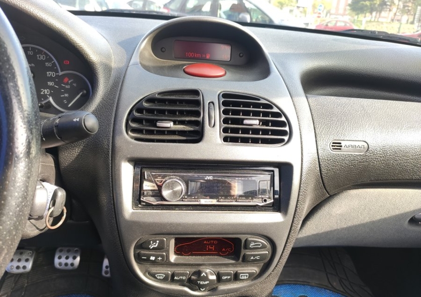 PEUGEOT 206 CC