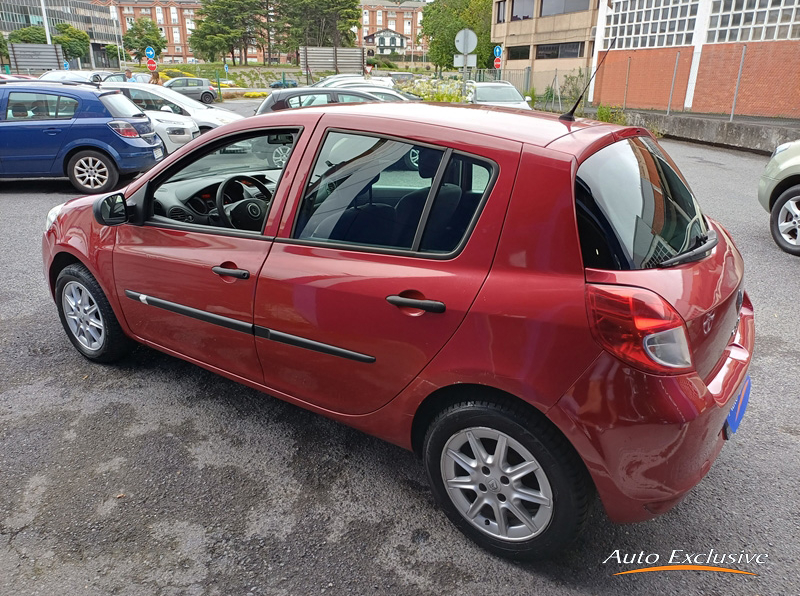 RENAULT CLIO 1.2 16V 75 CV AUTHENTIQUE