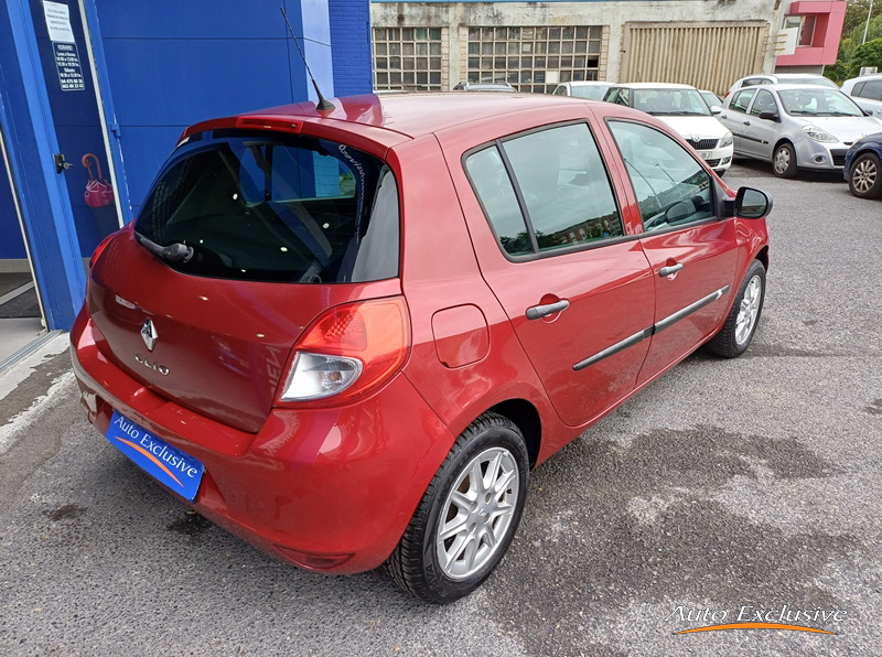 RENAULT CLIO 1.2 16V 75 CV AUTHENTIQUE