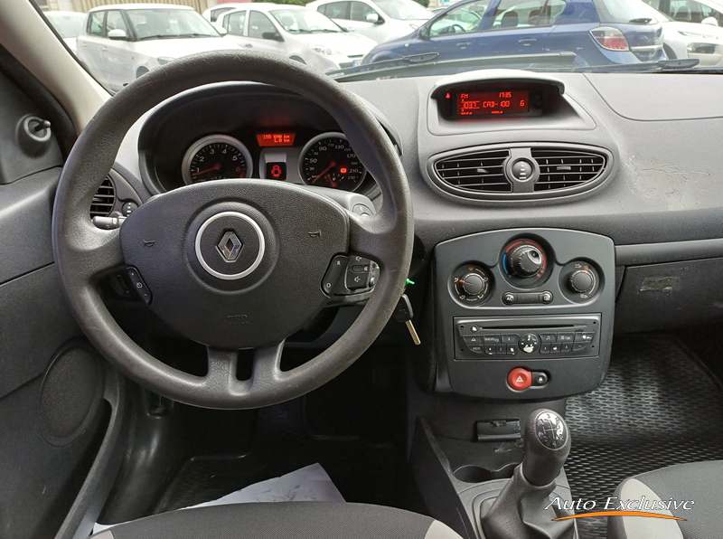 RENAULT CLIO 1.2 16V 75 CV AUTHENTIQUE