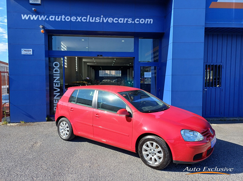 VOLKSWAGEN GOLF 1.6 FSI HIGHLINE 5P