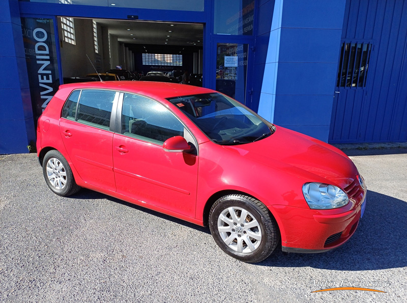 VOLKSWAGEN GOLF 1.6 FSI HIGHLINE 5P