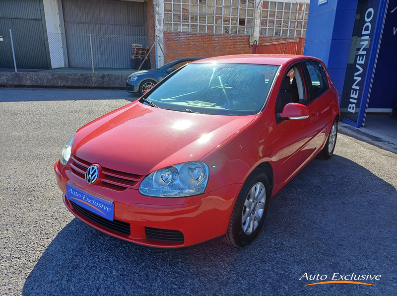 VOLKSWAGEN GOLF 1.6 FSI HIGHLINE 5P