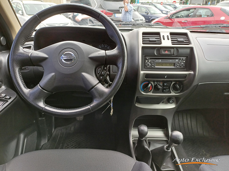 NISSAN TERRANO II 3.0D