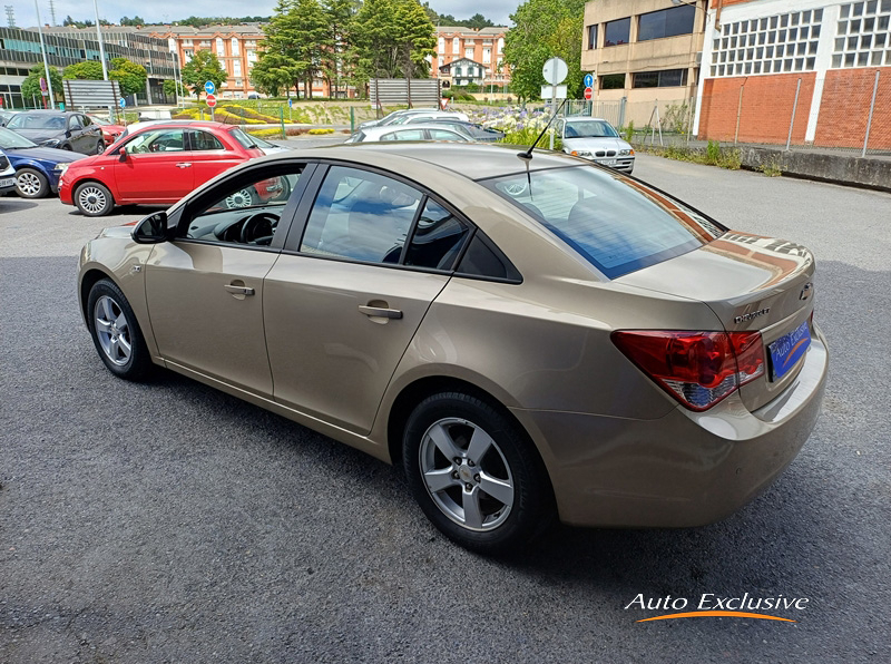 CHEVROLET CRUZE 1.6 16V LS +