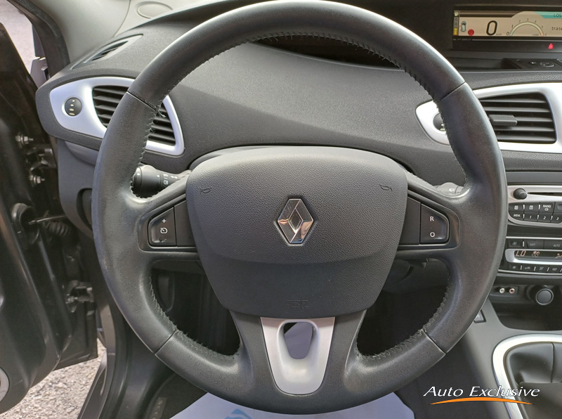 RENAULT GRAND SCENIC DYNAMIQUE DCI 130CV 7 PLAZAS