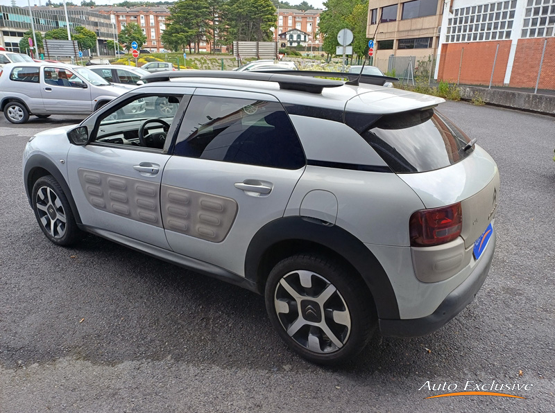 CITROEN C4 CACTUS 1.6 BLUEHDI 73 KW SHINE 5P.