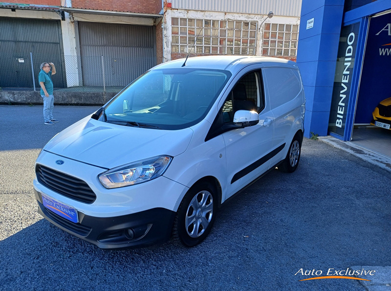 FORD TRANSIT COURIER 1.5 TDCI 55 KW TREND 4P