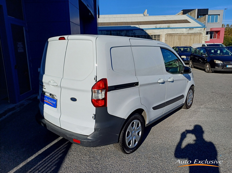 FORD TRANSIT COURIER 1.5 TDCI 55 KW TREND 4P