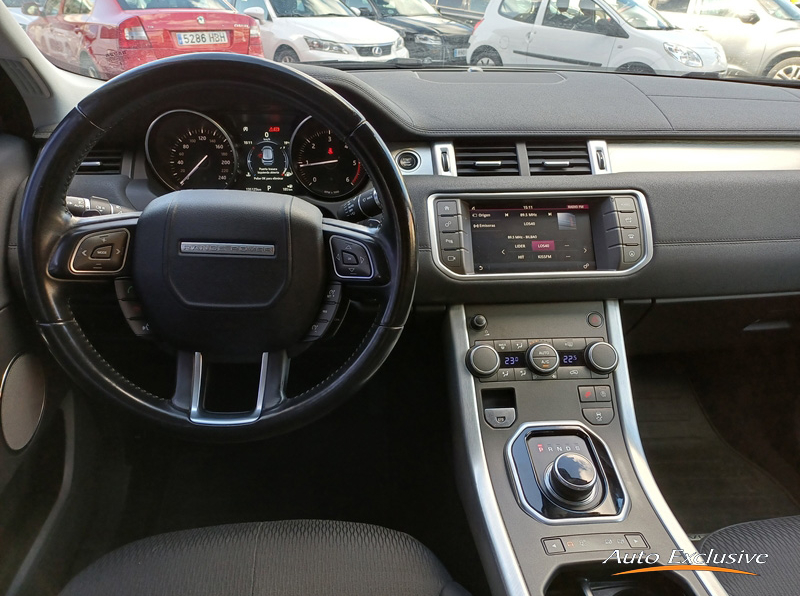 LAND ROVER RANGE ROVER EVOQUE 2.0 TD4 150 4WD AT PURE