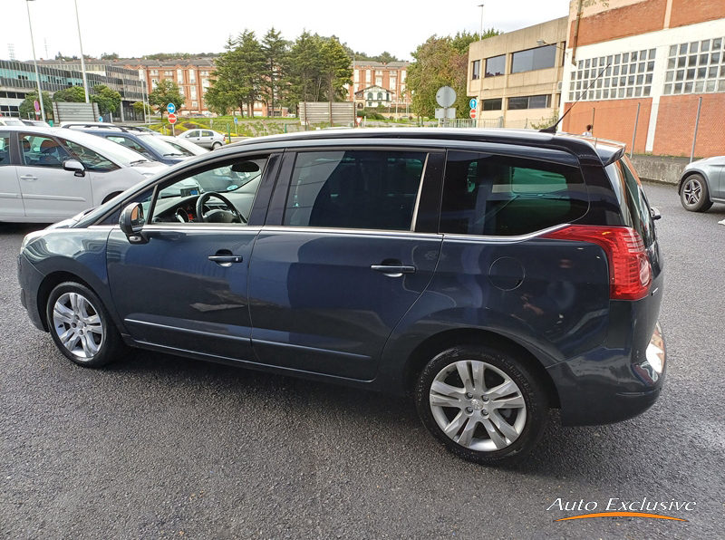 PEUGEOT 5008 2.0 BLUE HDI ALLURE