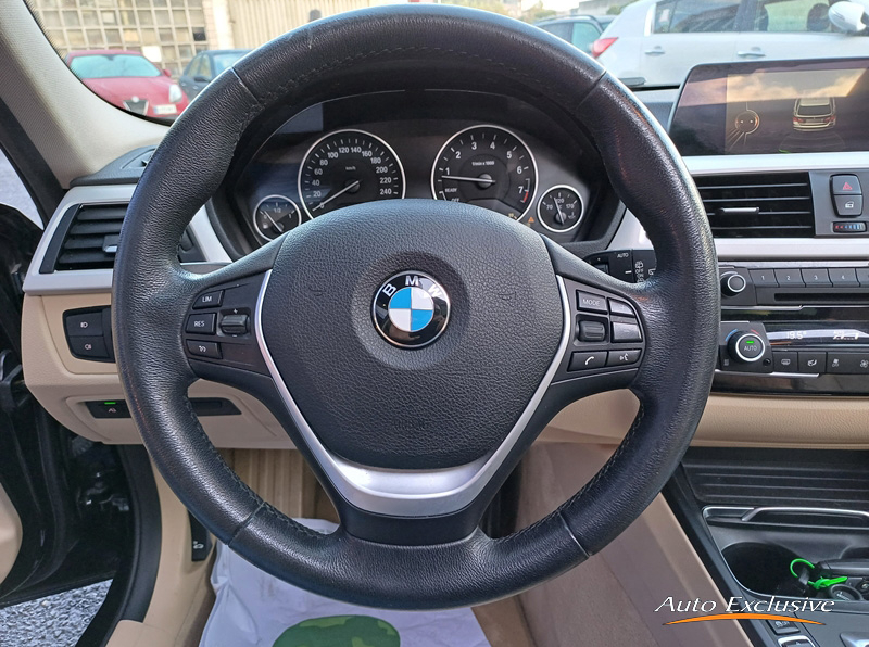 BMW SERIE 3 320I AUTO TOURING 5P