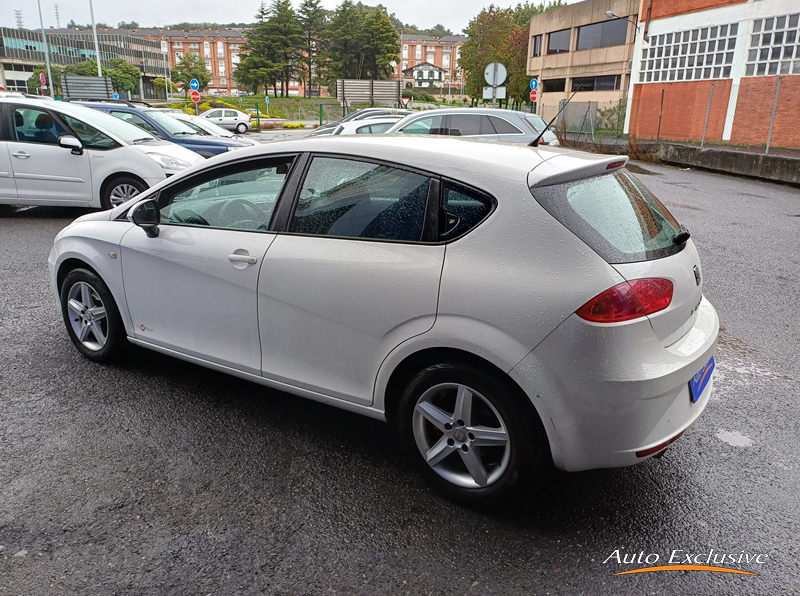 SEAT LEÓN 1.6 TDI REFERENCE COPA 5P 105CV