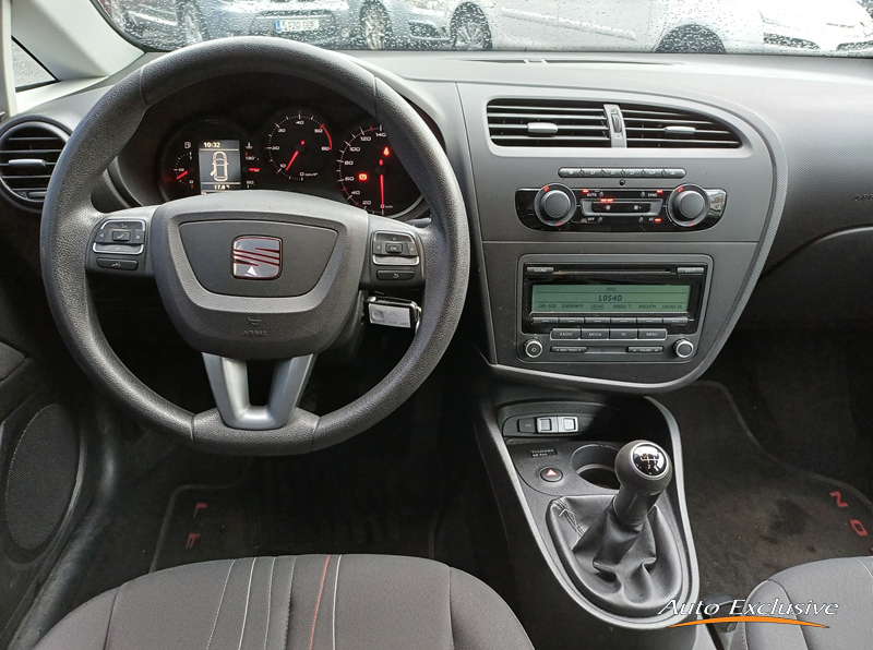 SEAT LEÓN 1.6 TDI REFERENCE COPA 5P 105CV