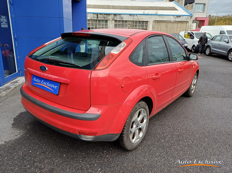 FORD FOCUS 1.6 TREND 5P