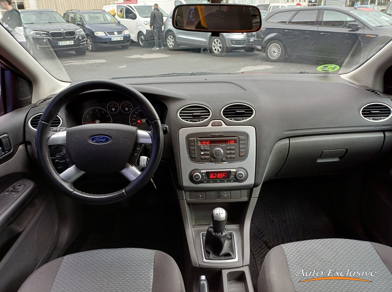 FORD FOCUS 1.6 TREND 5P