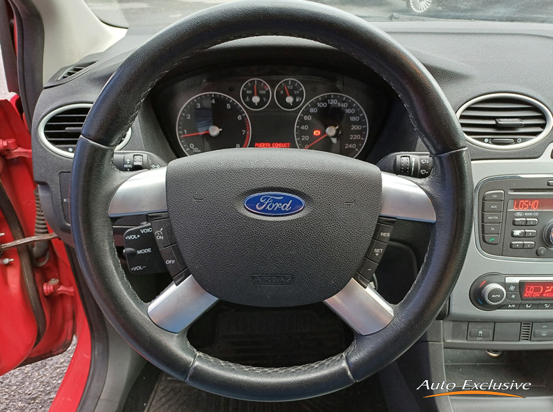 FORD FOCUS 1.6 TREND 5P