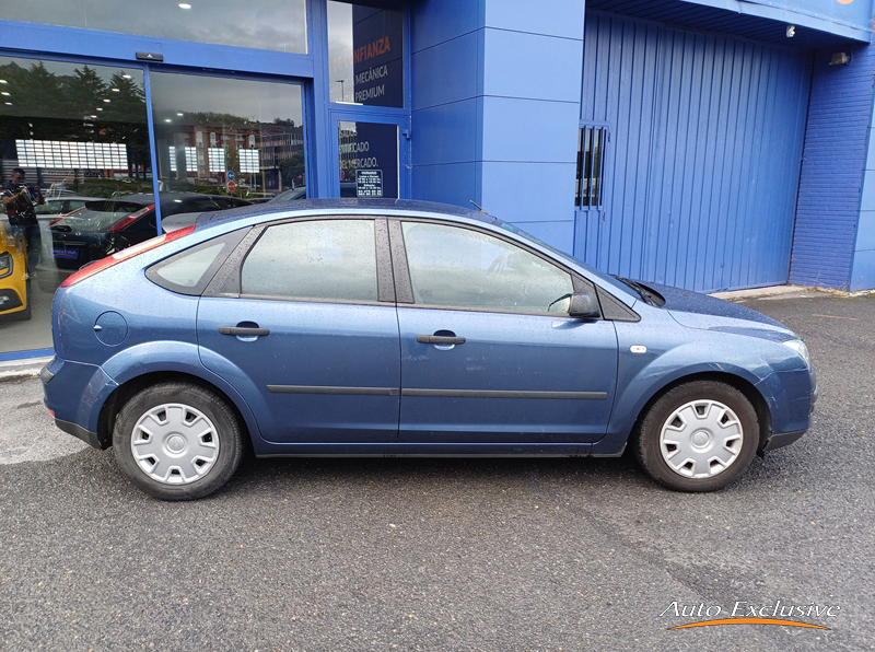 FORD FOCUS 1.6 TREND 5P