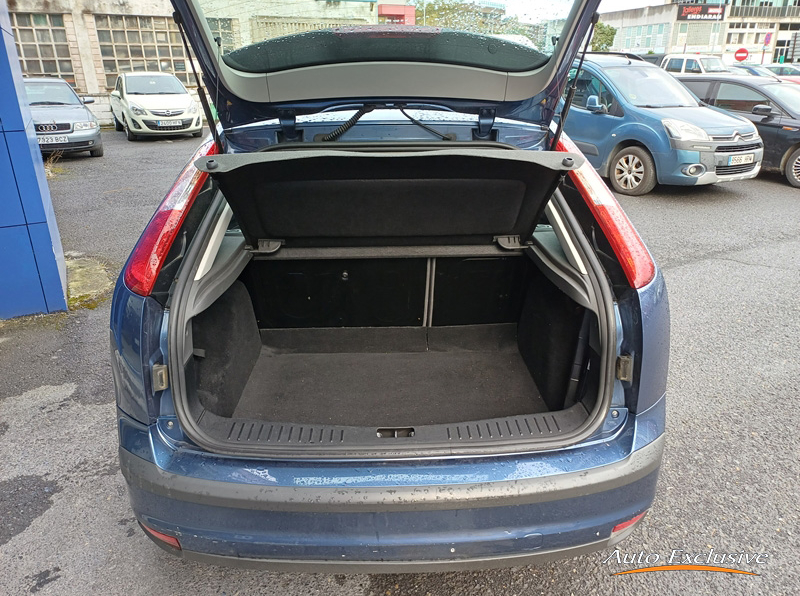 FORD FOCUS 1.6 TREND 5P