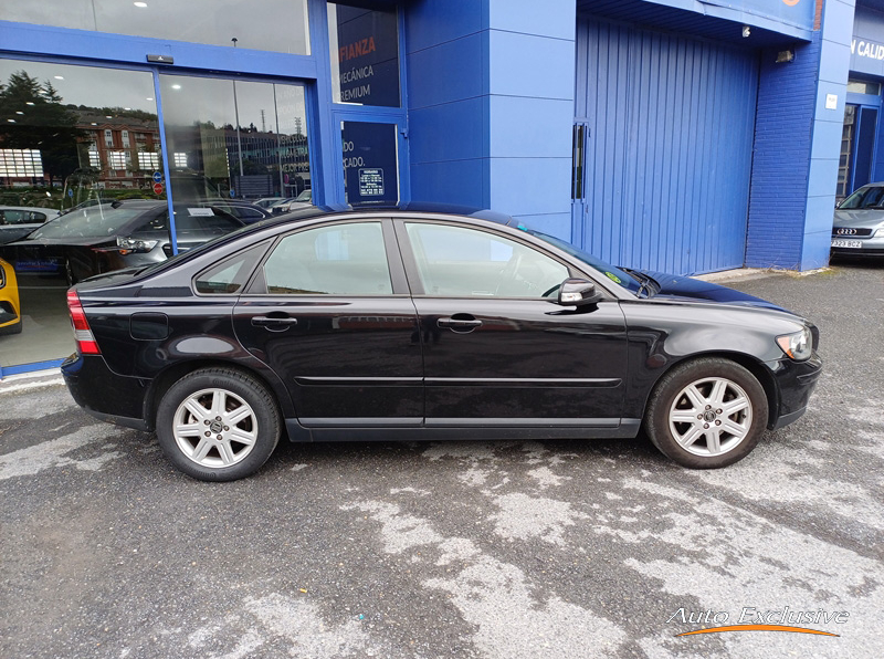 VOLVO S40 2.0D MOMENTUM 136 CV 4P