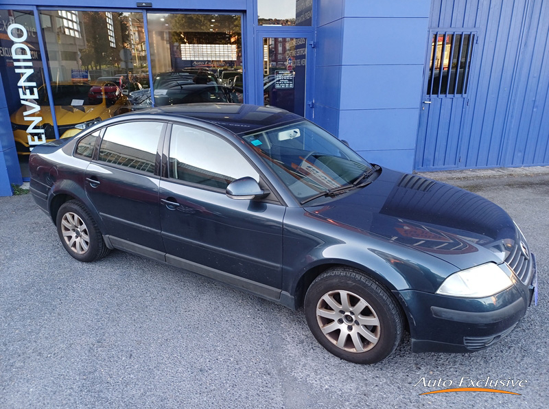 VOLKSWAGEN PASSAT 1.9 TDI ADVANCE 100 CV 4P