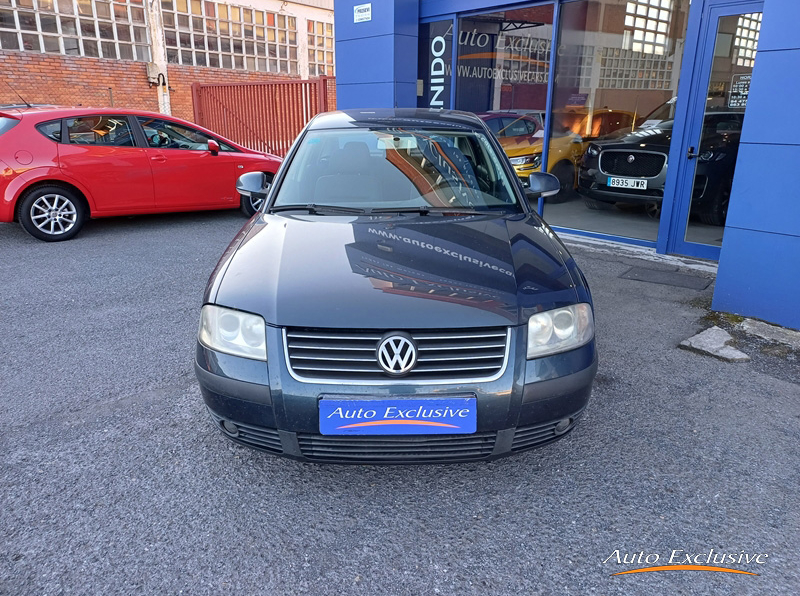 VOLKSWAGEN PASSAT 1.9 TDI ADVANCE 100 CV 4P