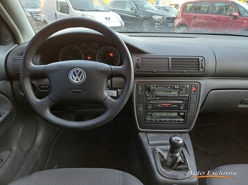 VOLKSWAGEN PASSAT 1.9 TDI ADVANCE 100 CV 4P