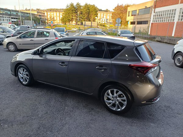 TOYOTA AURIS 1.2 120T ACTIVE