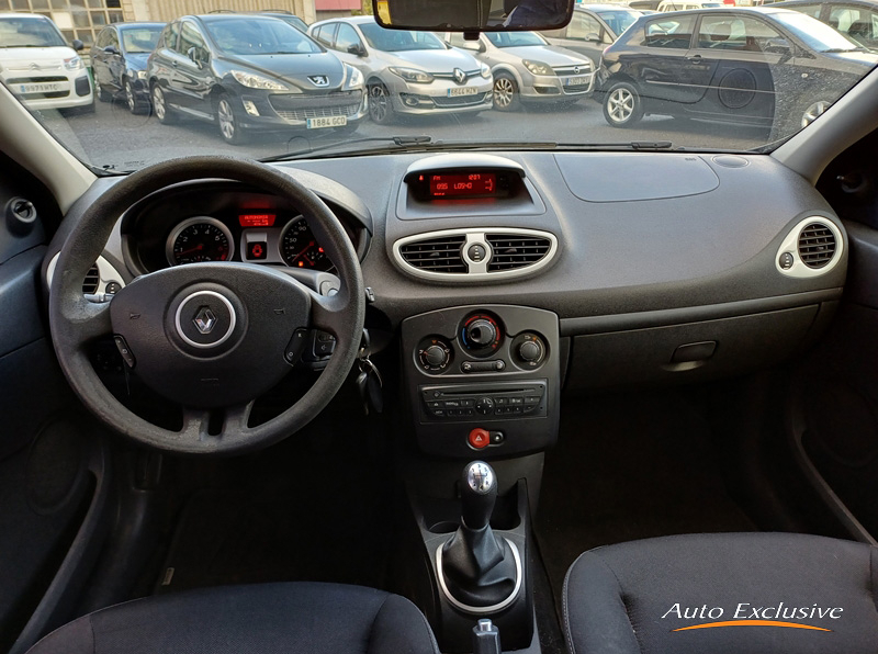 RENAULT CLIO YAHOO 1.2 16V 75 CV 5P