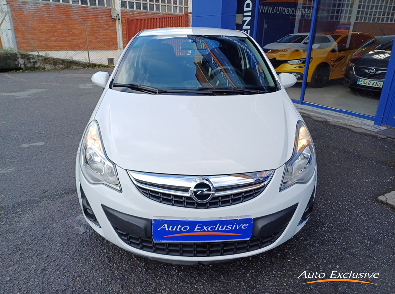 OPEL CORSA 1.2 ESSENTIA 3P