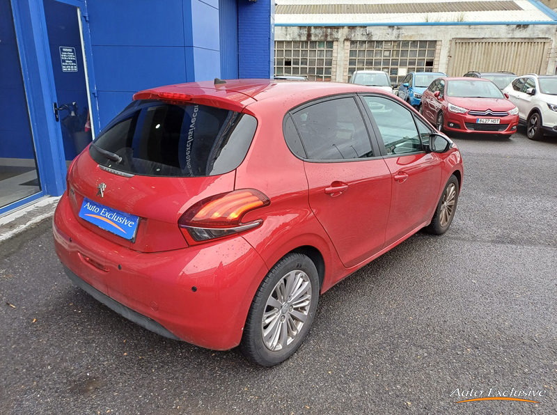 PEUGEOT 208 5P STYLE 1.2L PURETECH 82CV S&S