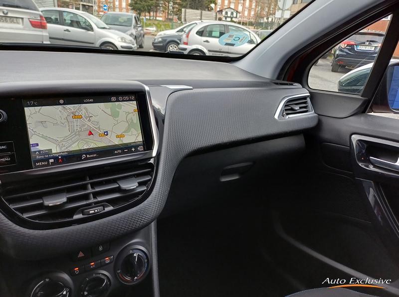 PEUGEOT 208 5P STYLE 1.2L PURETECH 82CV S&S