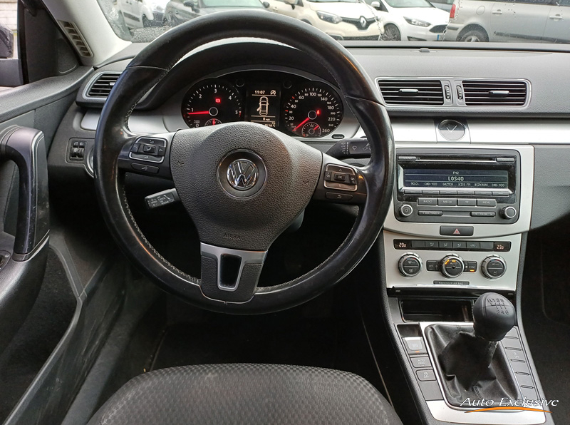 VOLKSWAGEN PASSAT 1.6 TDI BLUEMOTION TECH 4P