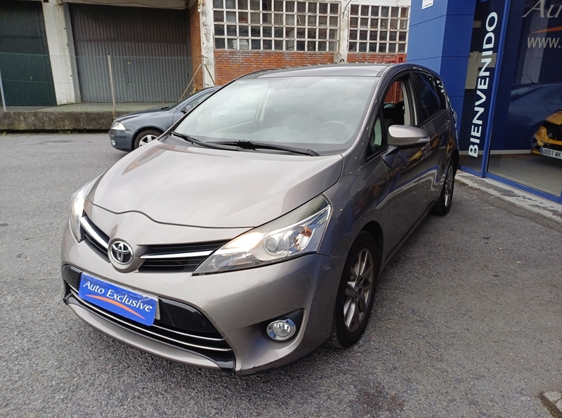 TOYOTA VERSO 115D ADVANCE + SKYVIEW 7 PLAZAS