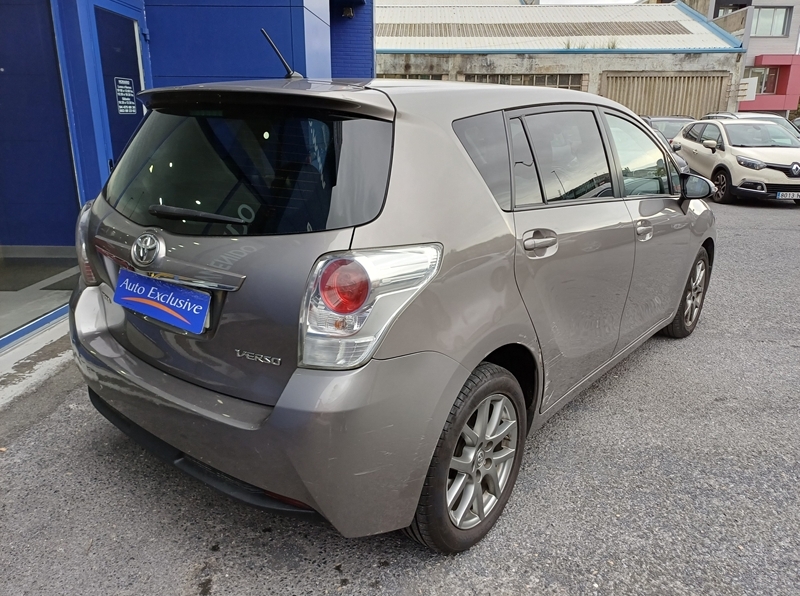 TOYOTA VERSO 115D ADVANCE + SKYVIEW 7 PLAZAS