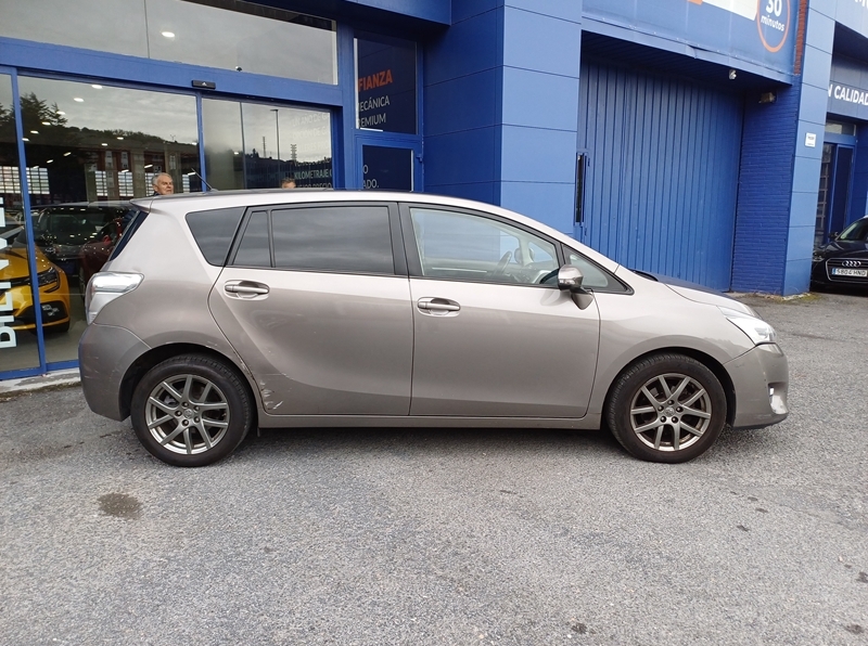 TOYOTA VERSO 115D ADVANCE + SKYVIEW 7 PLAZAS