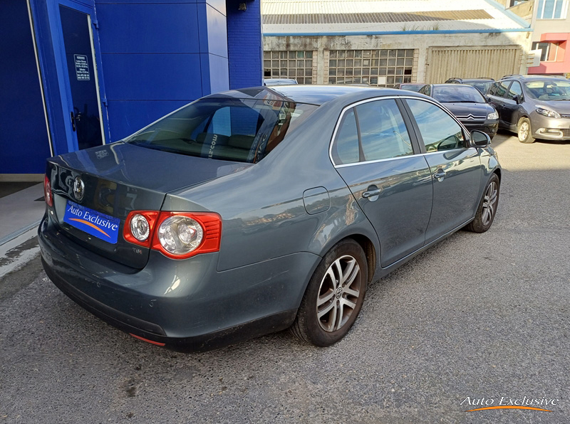 VOLKSWAGEN JETTA 1.4 TSI ADVANCE 4P