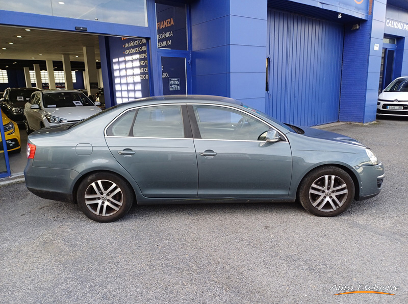 VOLKSWAGEN JETTA 1.4 TSI ADVANCE 4P