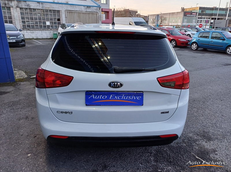 KIA CEED SPORTSWAGON 1.6 CRDI VGT CONCEPT 5P