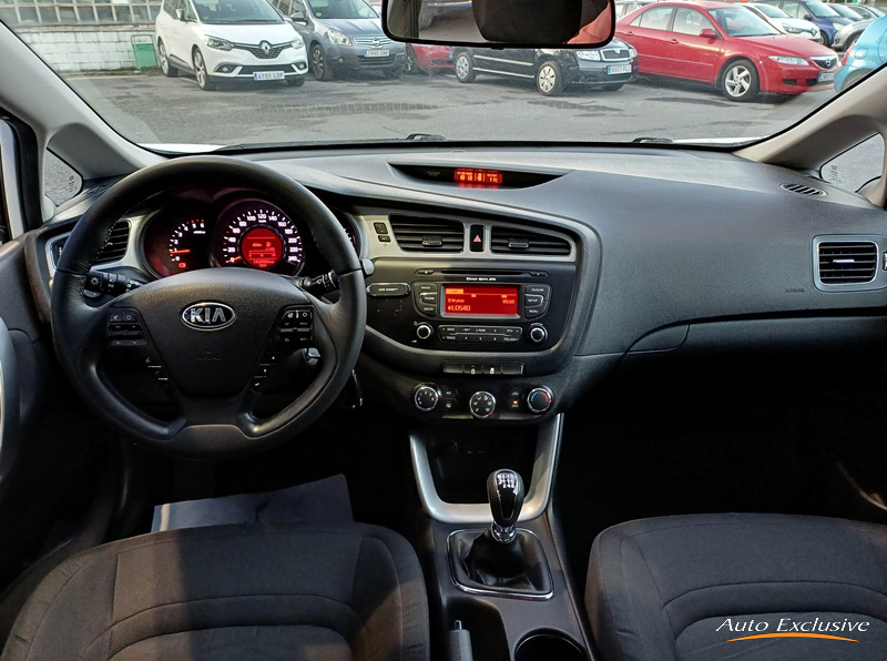 KIA CEED SPORTSWAGON 1.6 CRDI VGT CONCEPT 5P