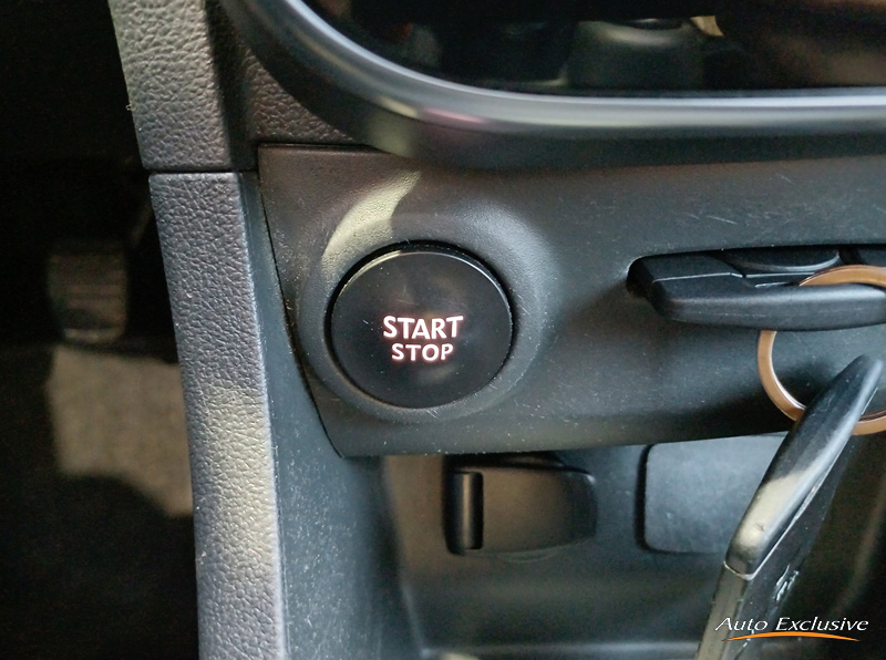 RENAULT CLIO TCE LIMITED 90 CV 5P