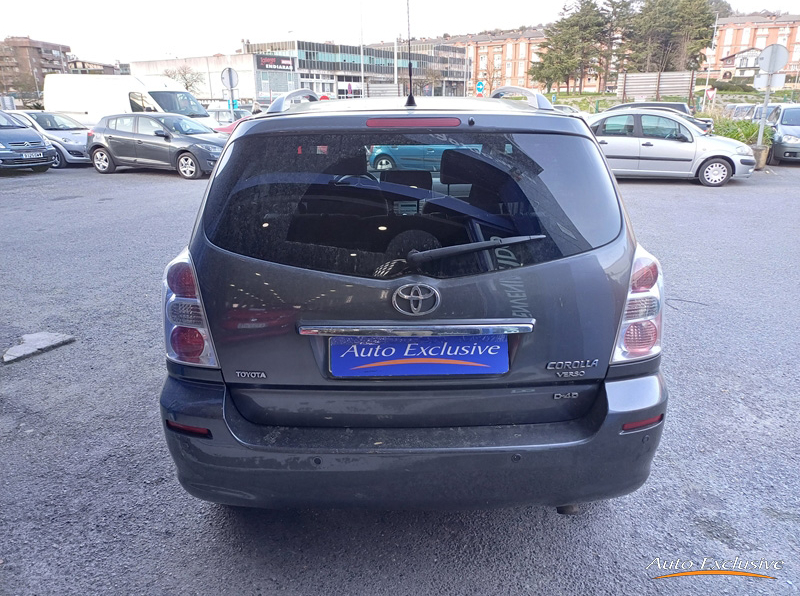 TOYOTA COROLLA VERSO 2.2 DCAT 136 CV 7 PLAZAS