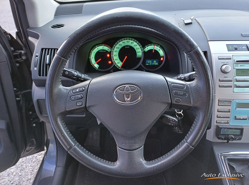 TOYOTA COROLLA VERSO 2.2 DCAT 136 CV 7 PLAZAS