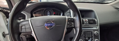 VOLVO XC60 2.0 D3 MOMENTUM AUTO