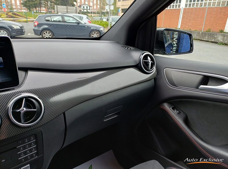MERCEDES CLASE B 200 D AMG LINE